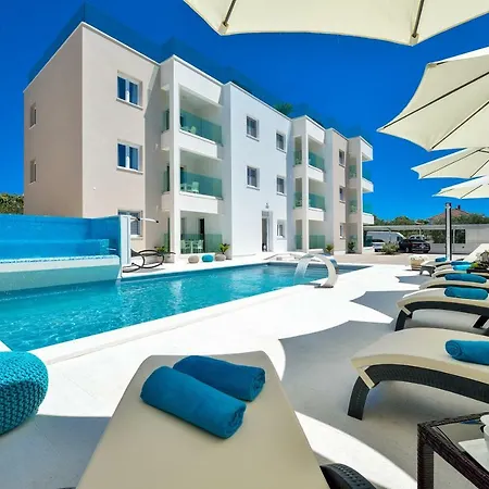 Luxury 1 Arta * ביבינייה