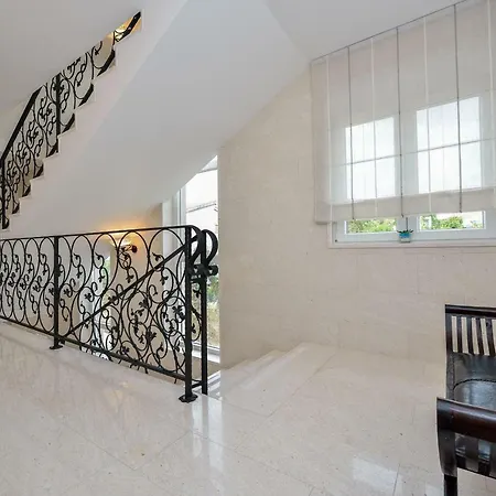 Apartment Luxury Arta *