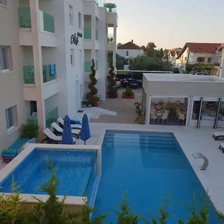 Luxury Arta Apartment