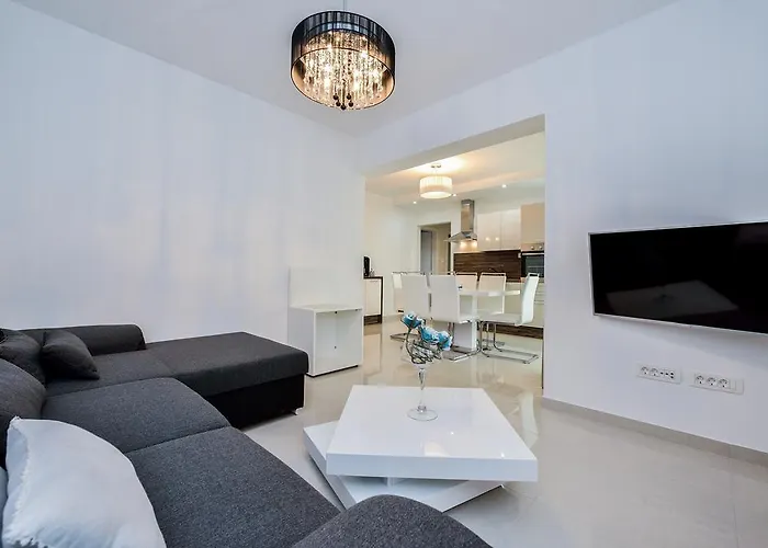 Luxury Arta *
